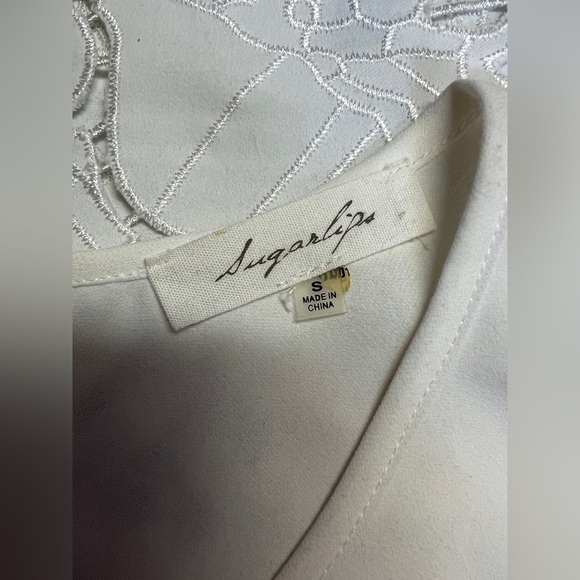 🛍️ White SUGARLIPS Cutout sleeveless blouse size S. - Picture 9 of 13